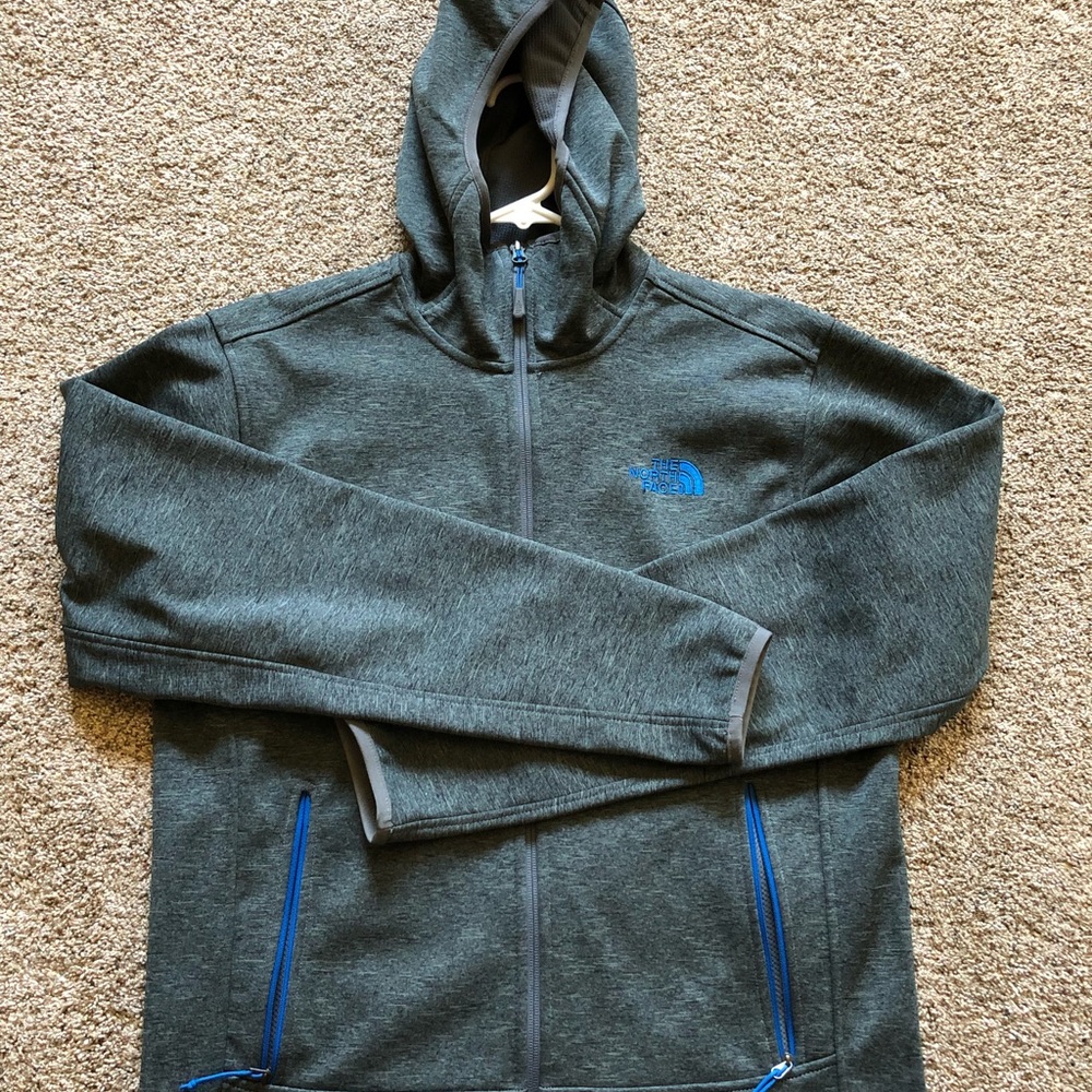 Men’s small North Face Canyonwall hoodie